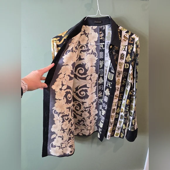 VERSACE 100% silk gold black Hibiscus Baroque Virtus Alphabet shirt S size mens - Picture 13 of 16